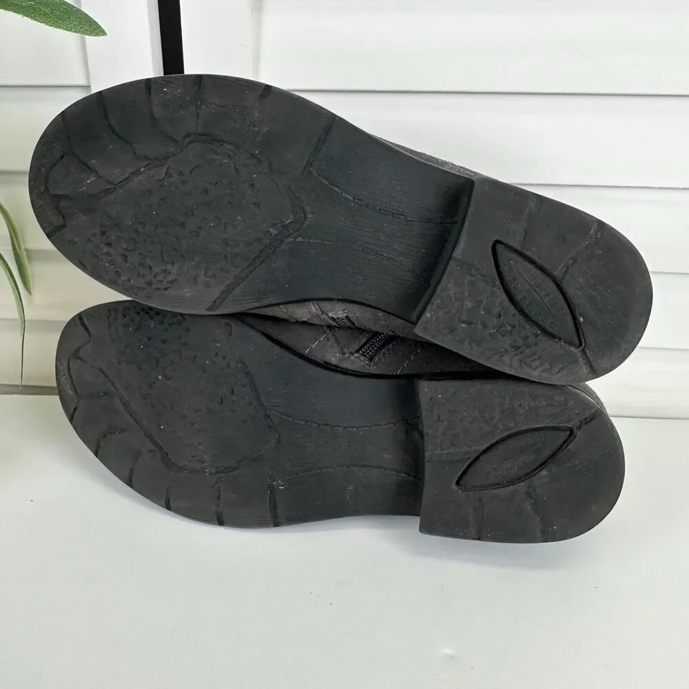 Earth Avani Buxton Gray Ankle Boots Suede Leather‎ Burnished Zip Size 8 Wide
